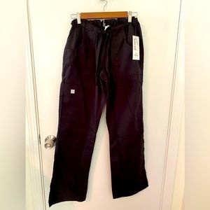 NWT BLACK Butter-Soft scrub pants. Size M